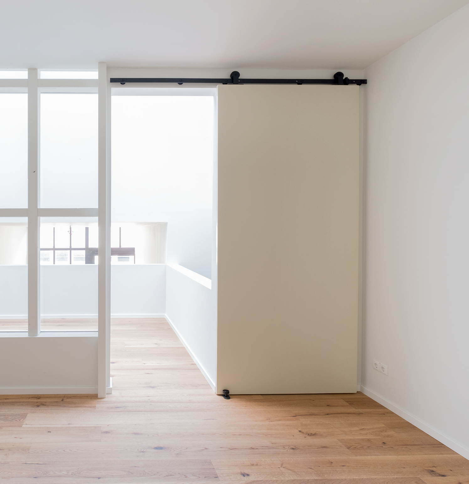 Sliding door system MODEL J